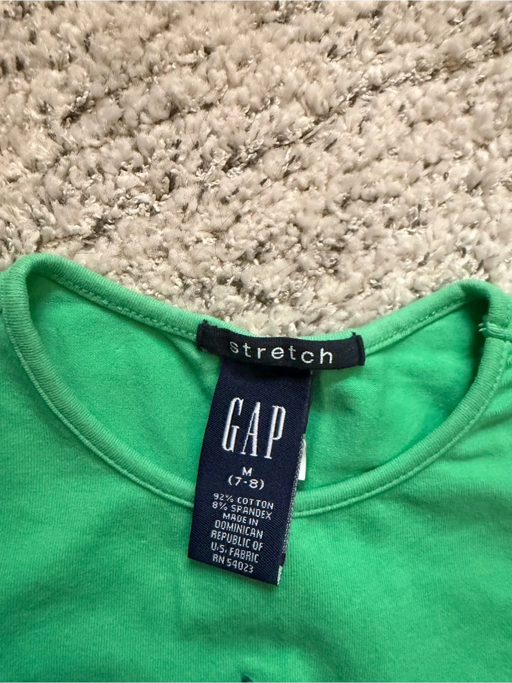 GAP VINTAGE Green Apple Short Sleeve babydoll Tee with Sequin Apple size 7/8